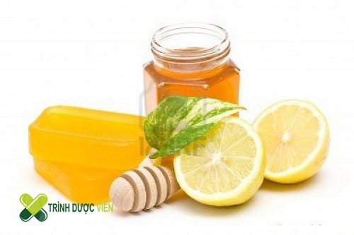 Chanh kết hợp với mật ong là bài thuốc tốt mà bạn nên lựa chọn vào mỗi buổi sáng